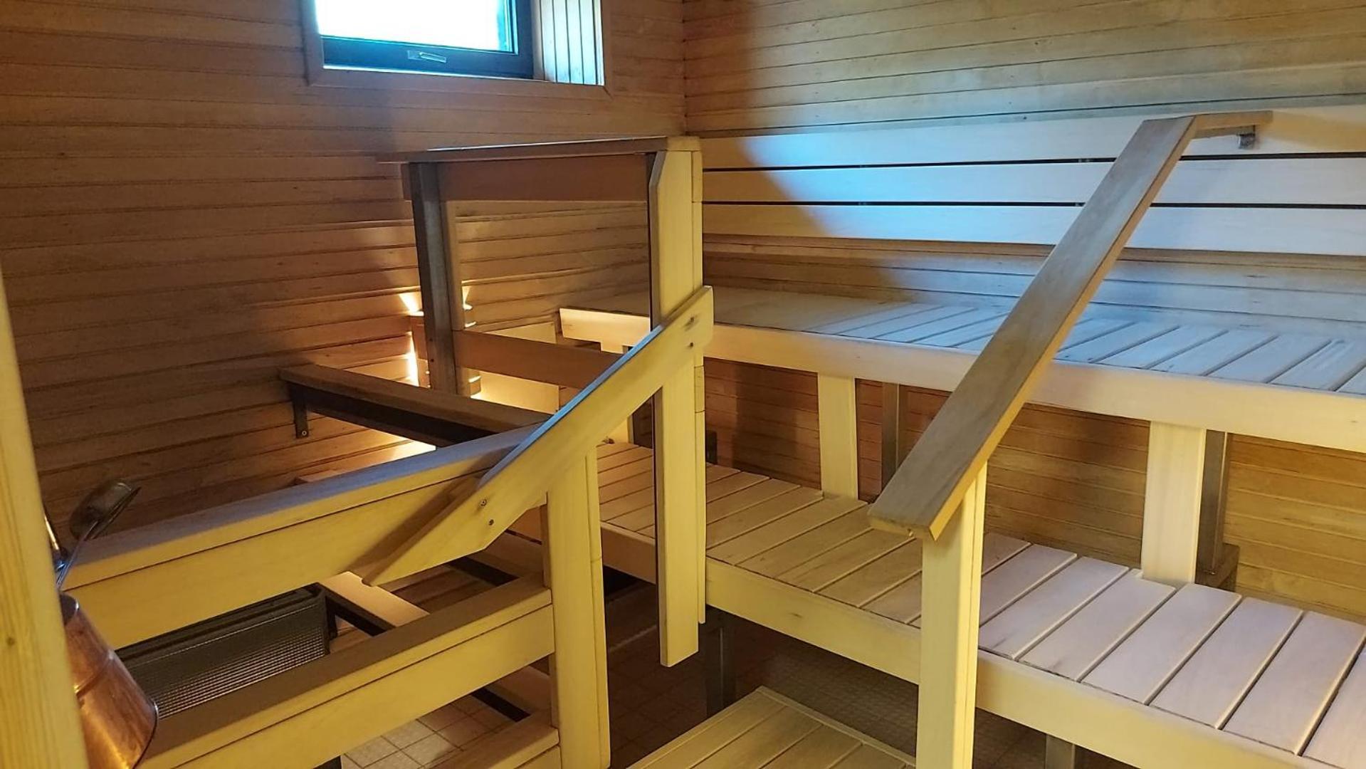 Hostel Majoitus Fox Kuopio Zewnętrze zdjęcie